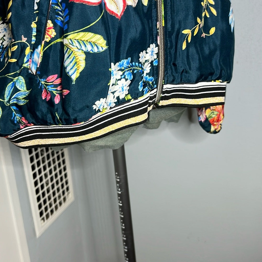 Johnny Was Reversible Slick Bomber Varsity Jacket Generous Sz Medium. Floral - Picture 4 of 16